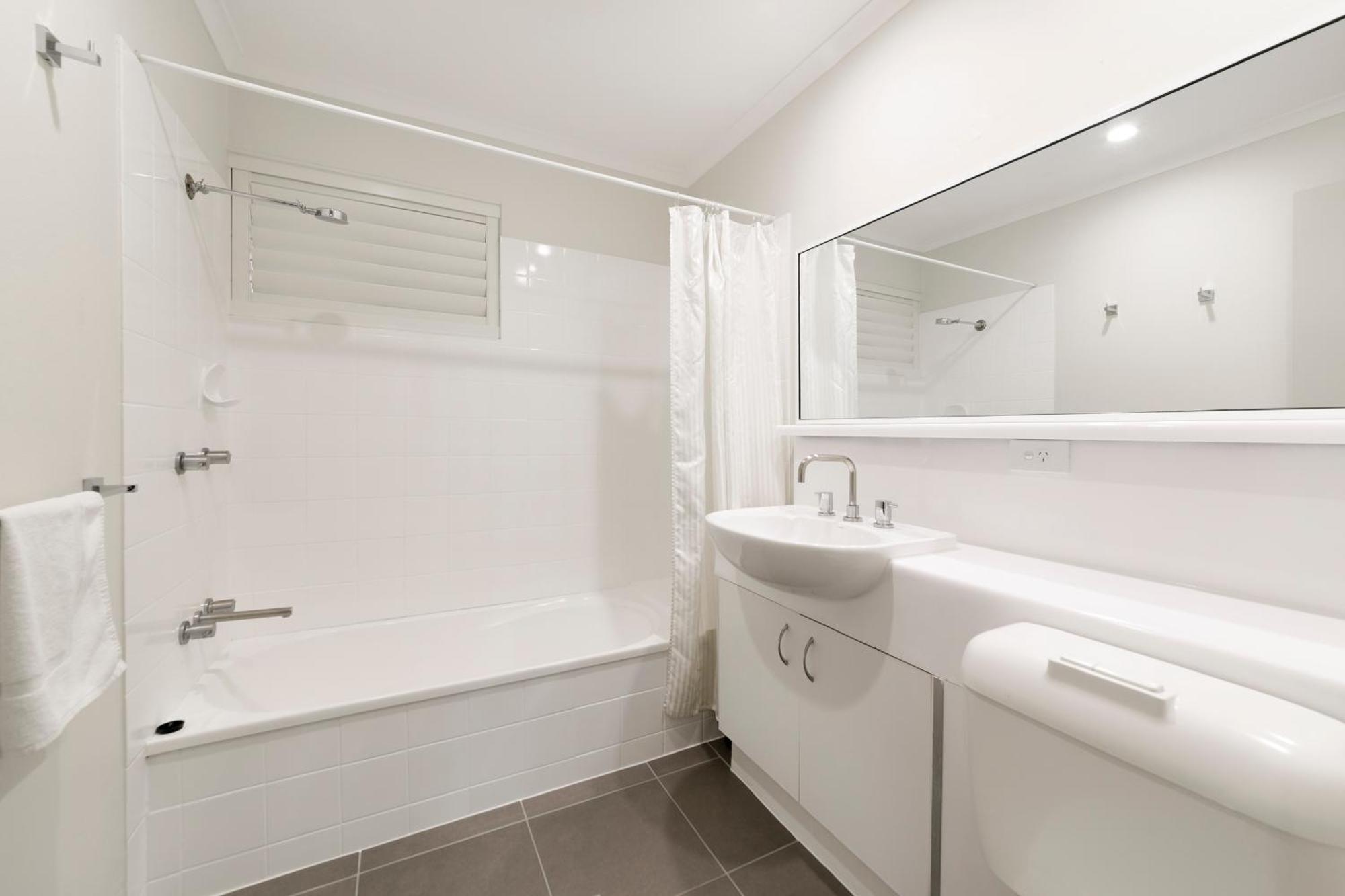 Mt Ommaney Hotel Apartments Brisbane Extérieur photo