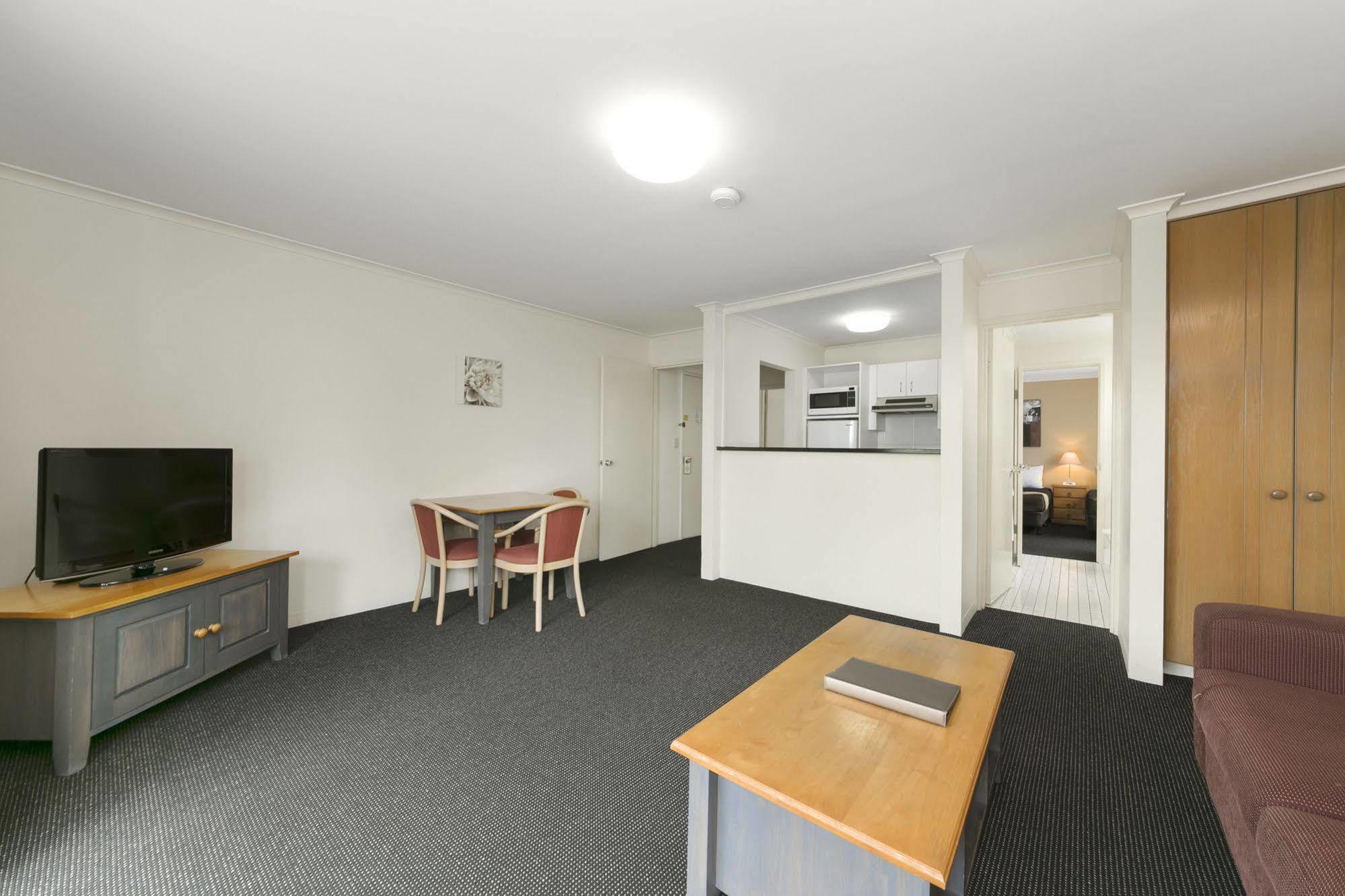 Mt Ommaney Hotel Apartments Brisbane Extérieur photo