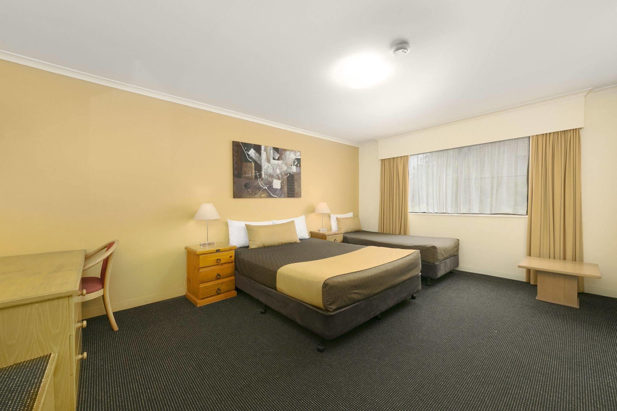 Mt Ommaney Hotel Apartments Brisbane Extérieur photo